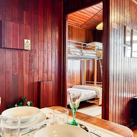 Do Relogio D'agua, A In Madeira シャレー